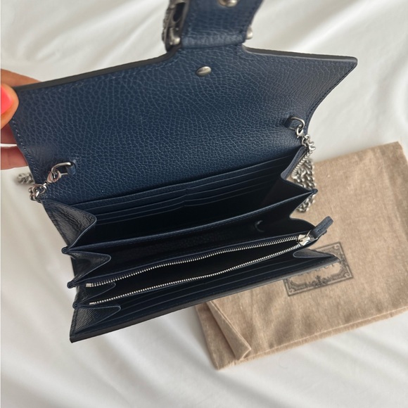 Gucci Navy Blue Dionysus Wallet on a chain - Picture 3 of 6